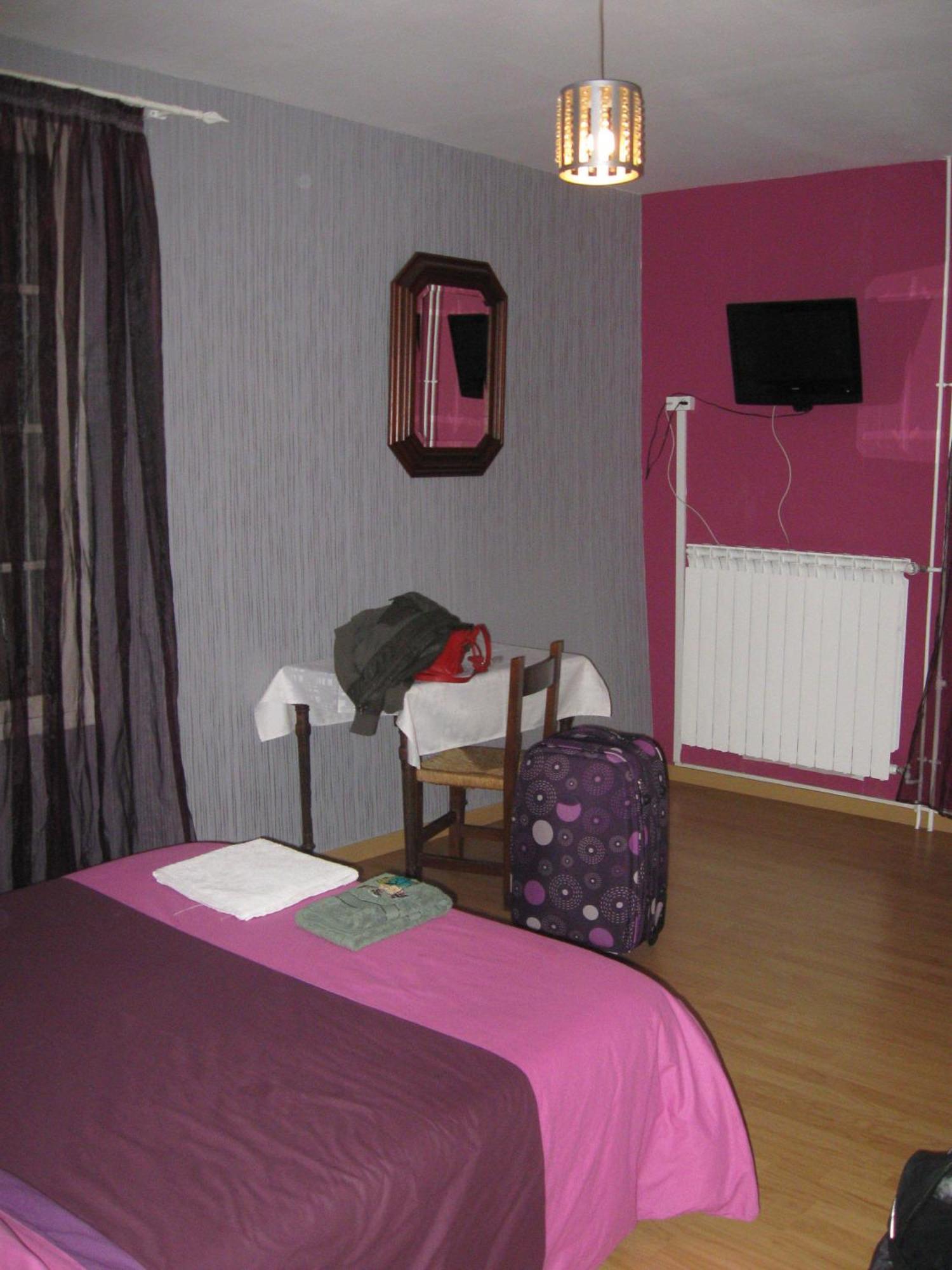 Hotel Le Bearn Bagnères-de-Bigorre Buitenkant foto