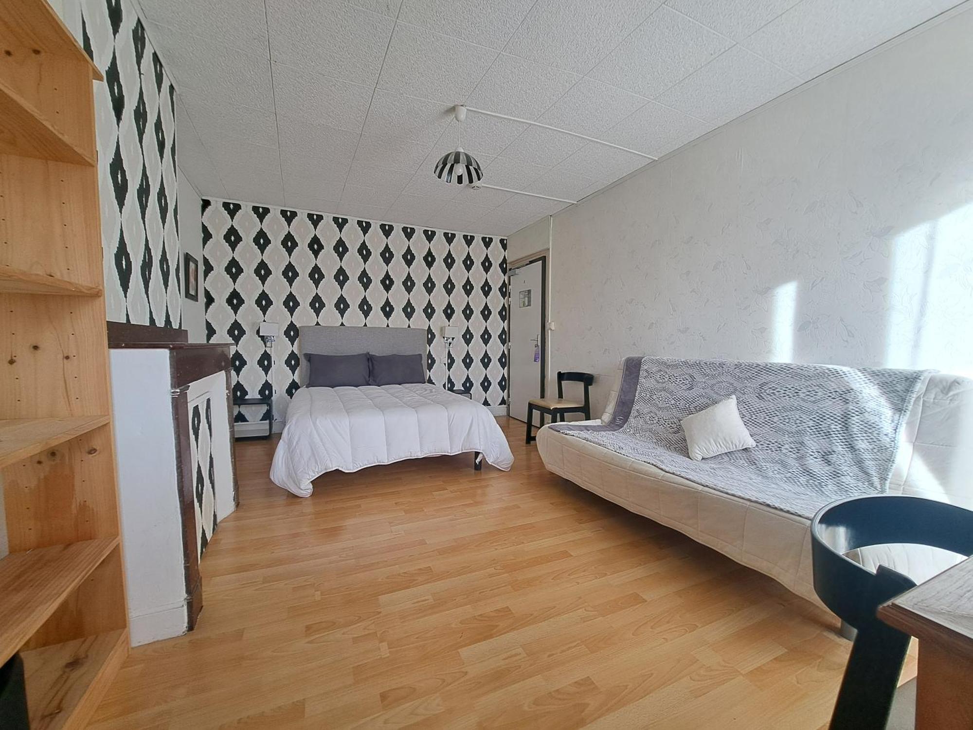 Hotel Le Bearn Bagnères-de-Bigorre Buitenkant foto