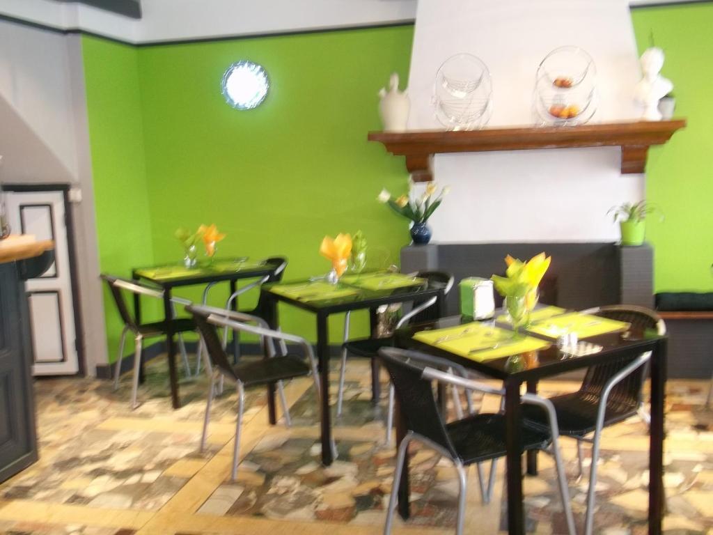 Hotel Le Bearn Bagnères-de-Bigorre Buitenkant foto