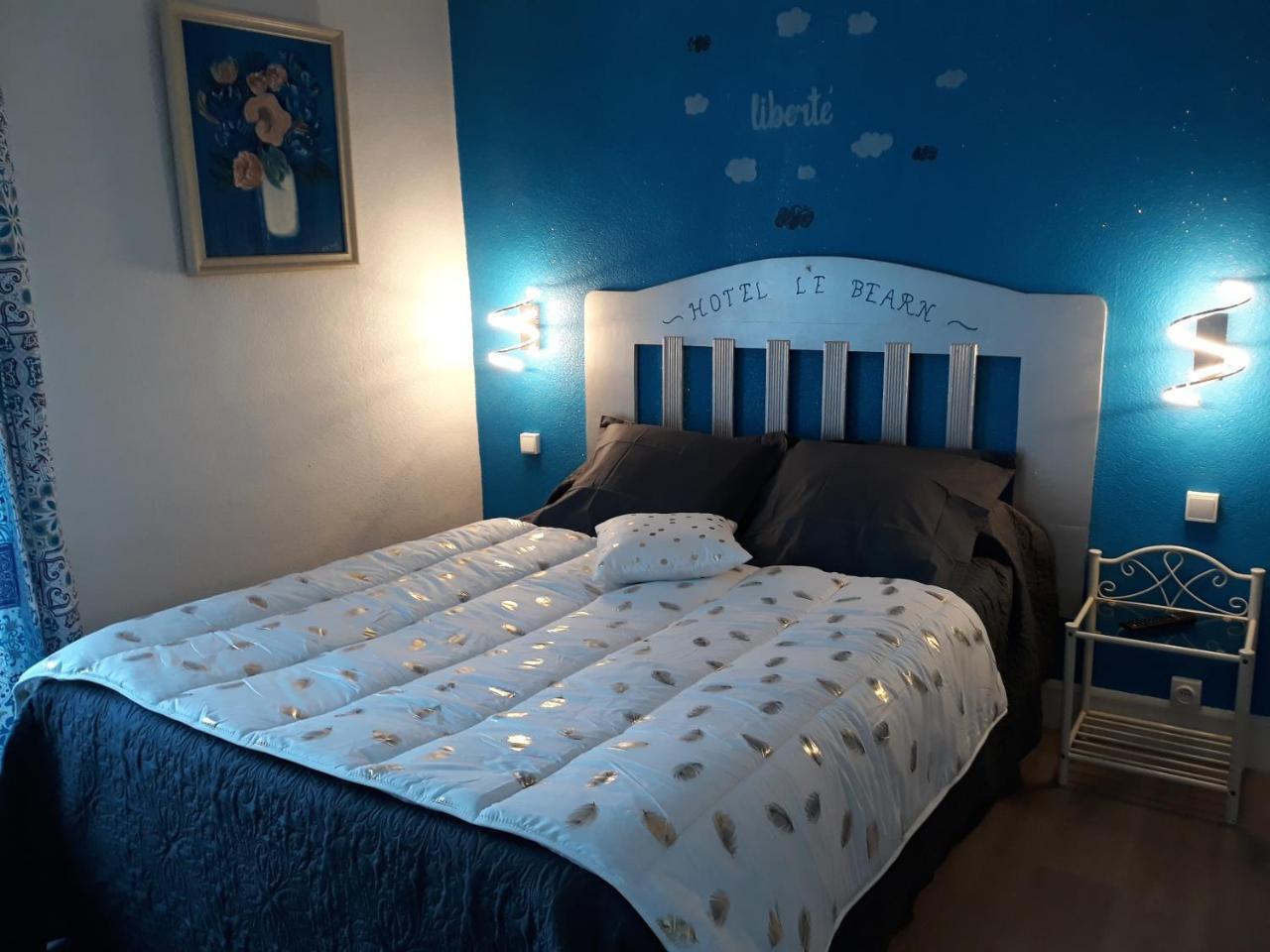 Hotel Le Bearn Bagnères-de-Bigorre Buitenkant foto